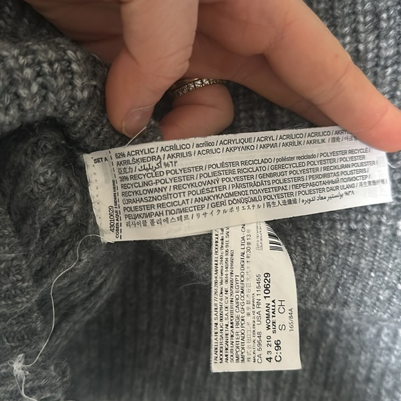 Mango - Women’s Gray Knit Turtleneck / Cowl Neck Sweater - Picture 2 of 6